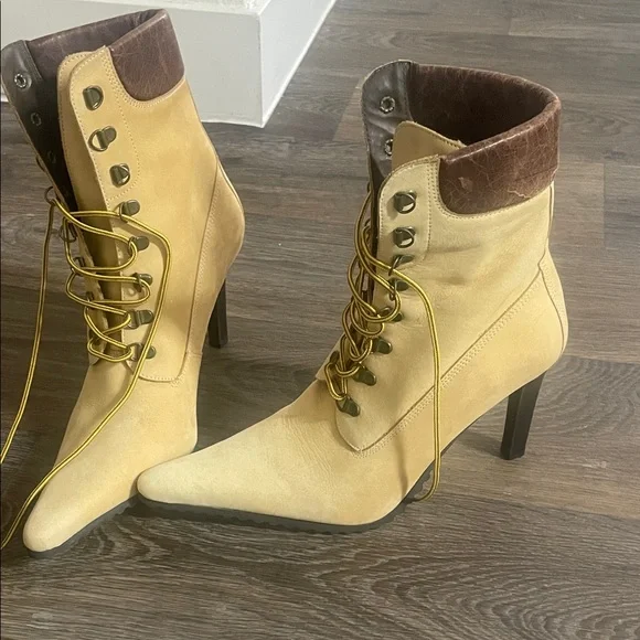 Steve Madden Tan and Brown Heeled Boots - Picture 2 of 4